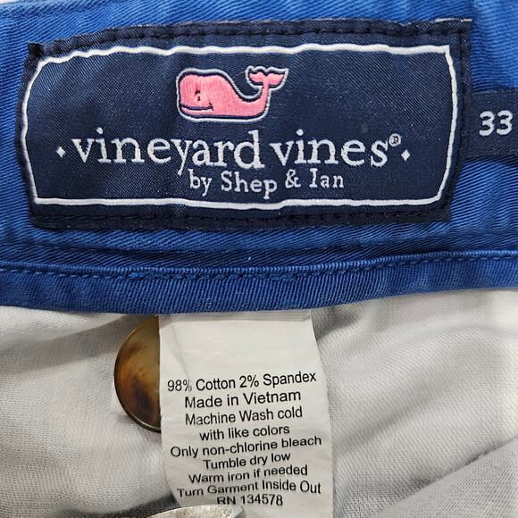 Vineyard Vines Shep & Ian. Size 33 - Picture 2 of 8